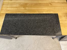 1x Granitplatte, schwarz gesprenkelt, Top Zustand