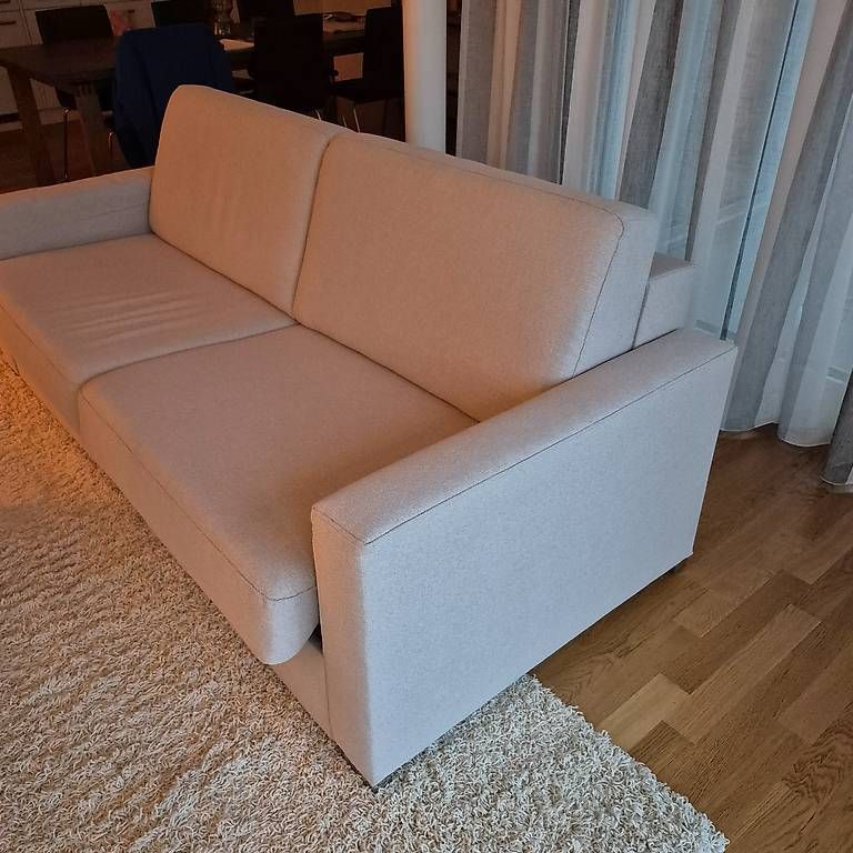 Livique Divani: Schlafsofa nahezu neuwertigen Zustand – Usato da Männedorf venduto da Gunterhjhey68 2