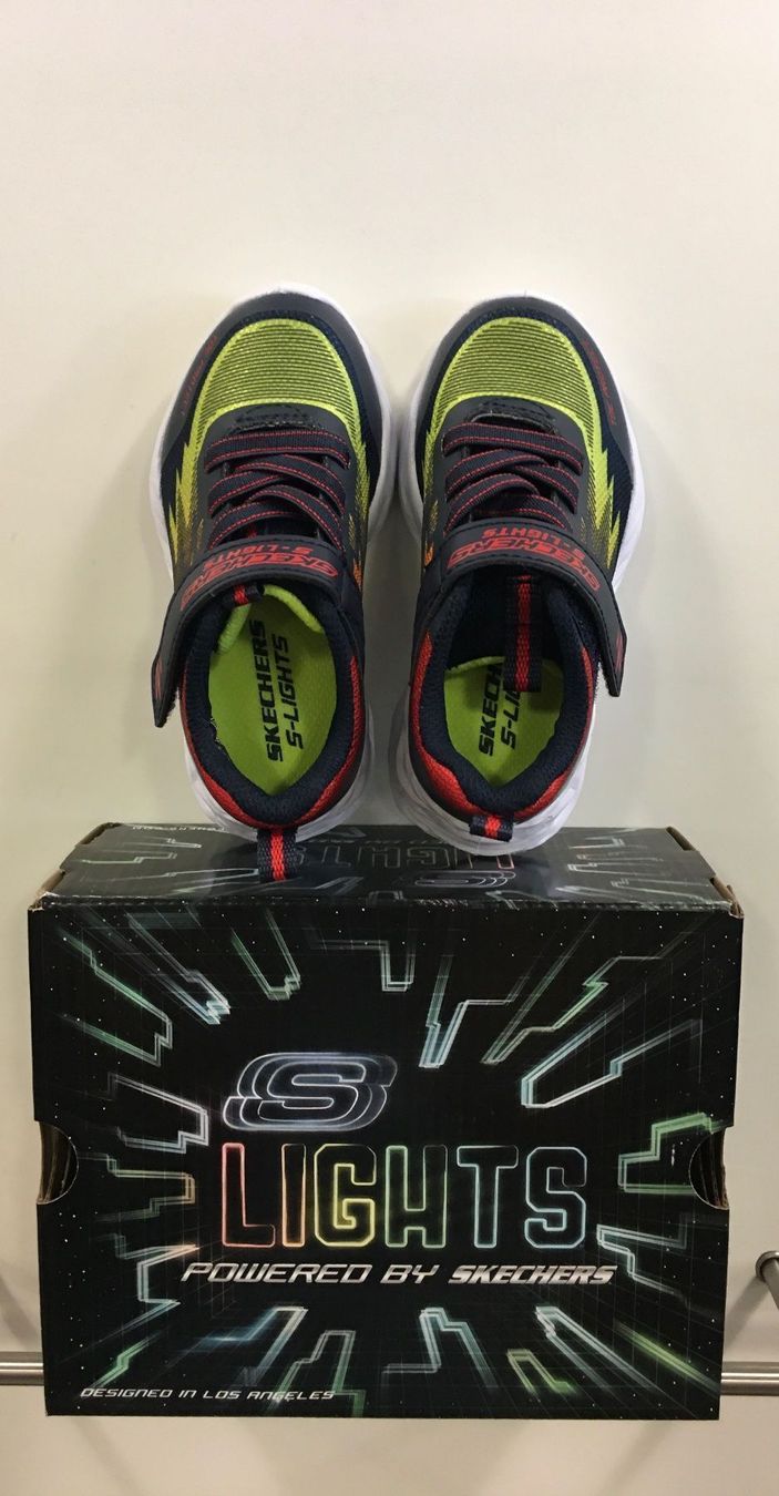 Skechers Scarpe da uomo: SKECHERS S LIGHTS  Gr. 32 / 20 cm CHF 59.- – Nuovo e nell'imballaggio originale da Zürich venduto da LIQUIDATOR.CP 1