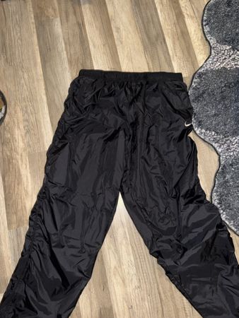 Nike Trainingshose schwarz Gr. M - Sommer-Sport & Freizeit H