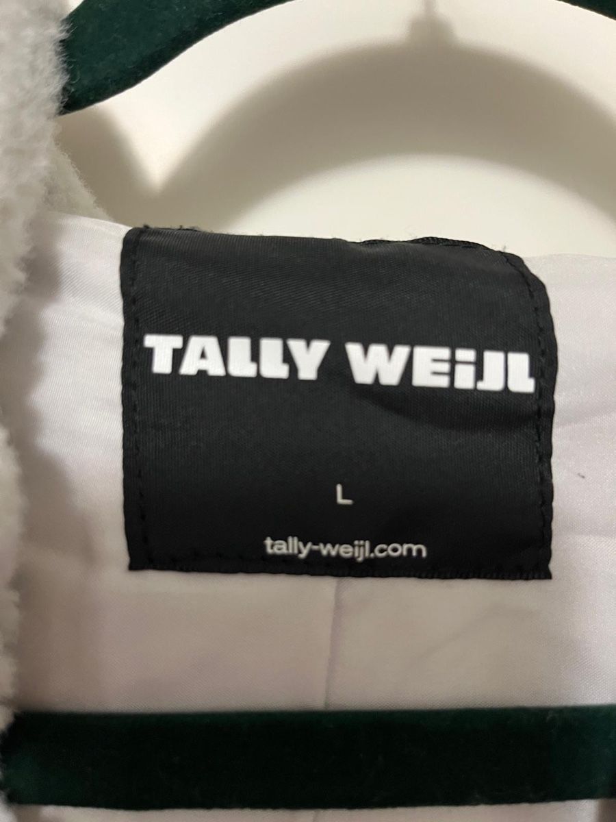 Tally Weijl Giacche: Kurze Teddy Jacke L – Usato da Zürich venduto da florinda02 1