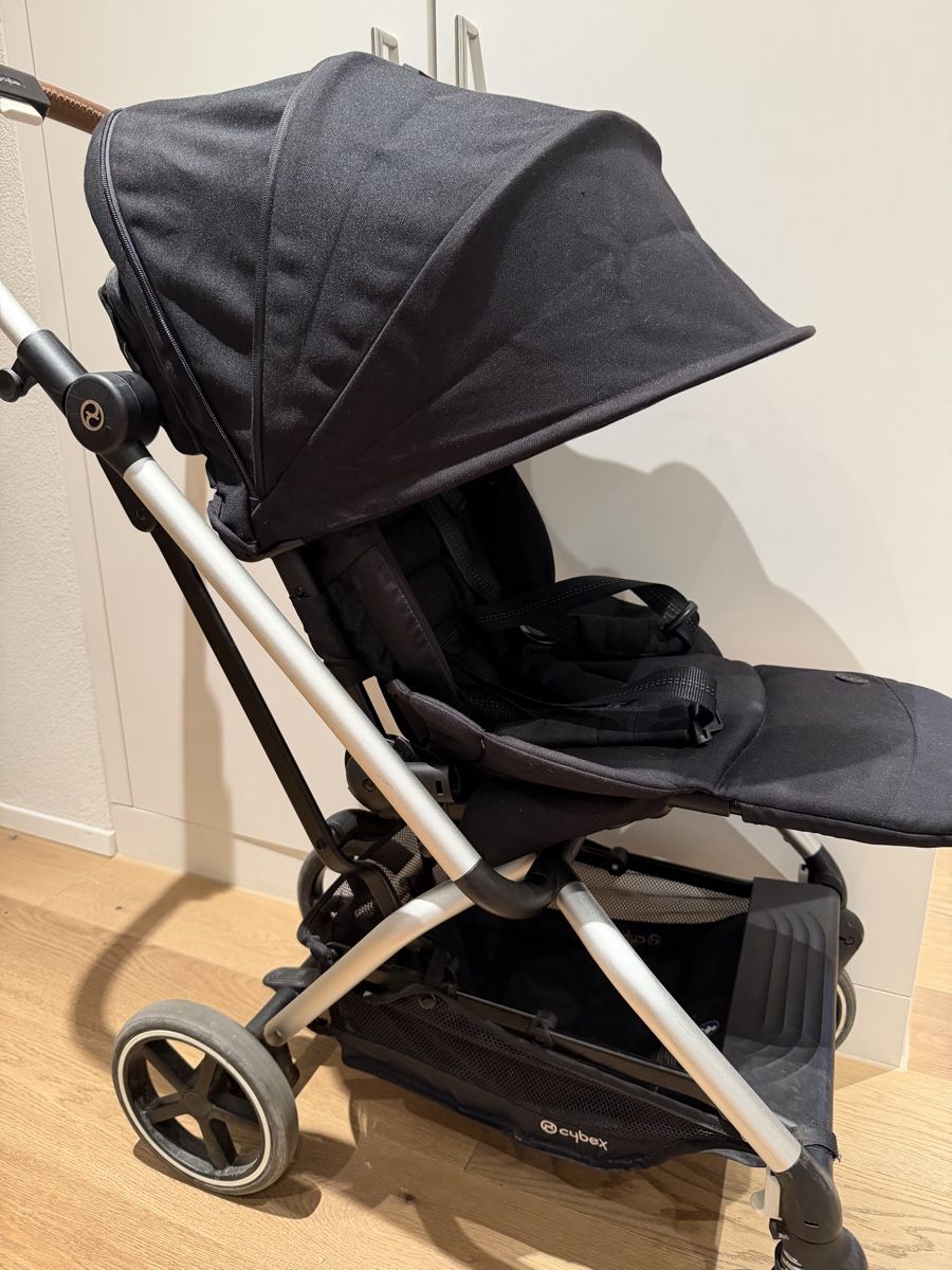 Cybex Carrozzine: Cybex Eezy S Twist Buggy schwarz – Difettoso da Küsnacht ZH venduto da ToddyGinger