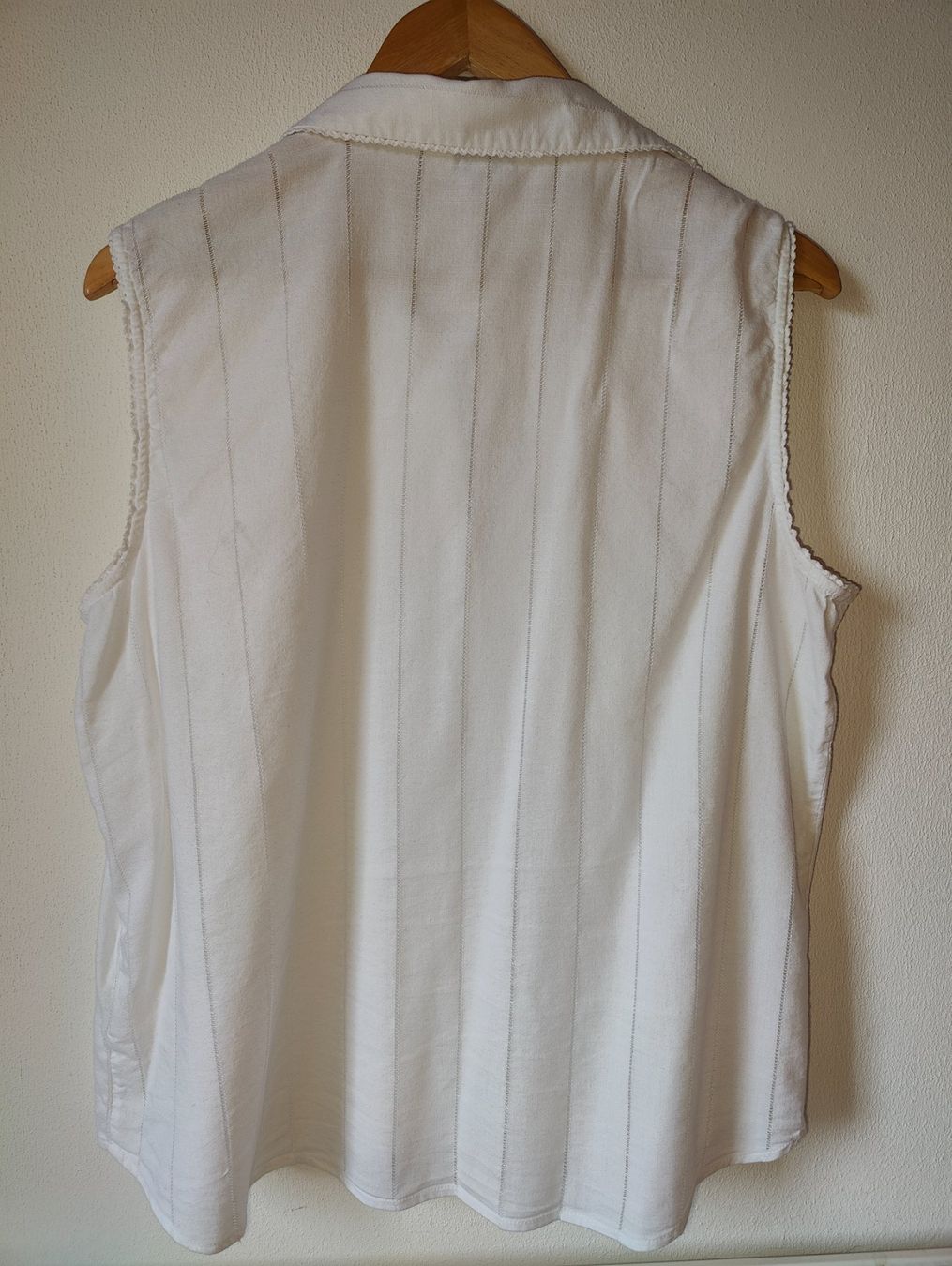 Tom Tailor Blusen: Tom Tailor Bluse ärmellos weiss Grösse 42 – Gebraucht aus Trogen von Hirtilla 1