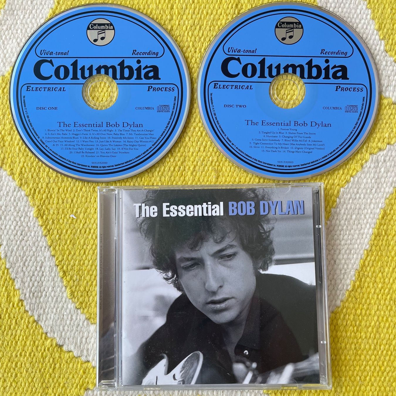 CD: BOB DYLAN-2CD THE ESSENTIAL/BEST OF – Usato da Rorschacherberg venduto da CD-Roli