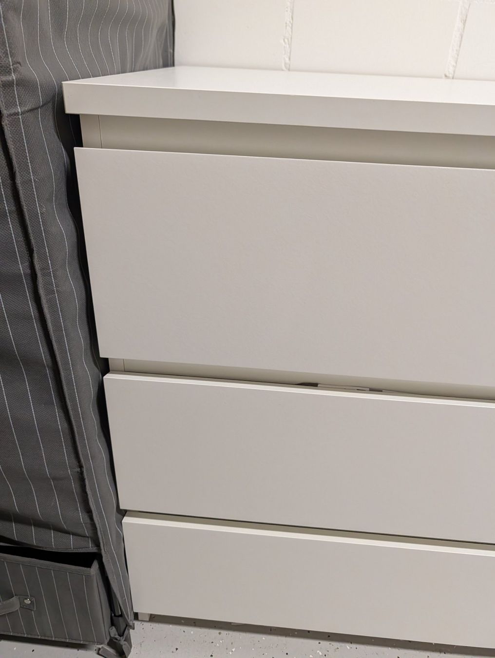 Ikea Commodes: IKEA Malm Kommode neuwertig – D'occasion à Meggen par banduga 1