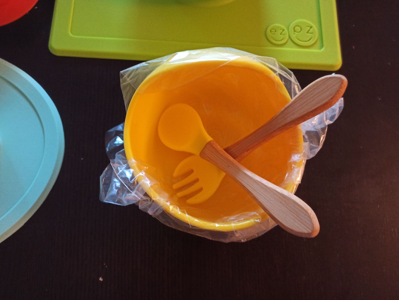 Ezpz Set di piatti: Silikon Kinderteller Set: Ente, Auto, Schüssel & Matte! – Usato da Allschwil venduto da lau_lvl5 3