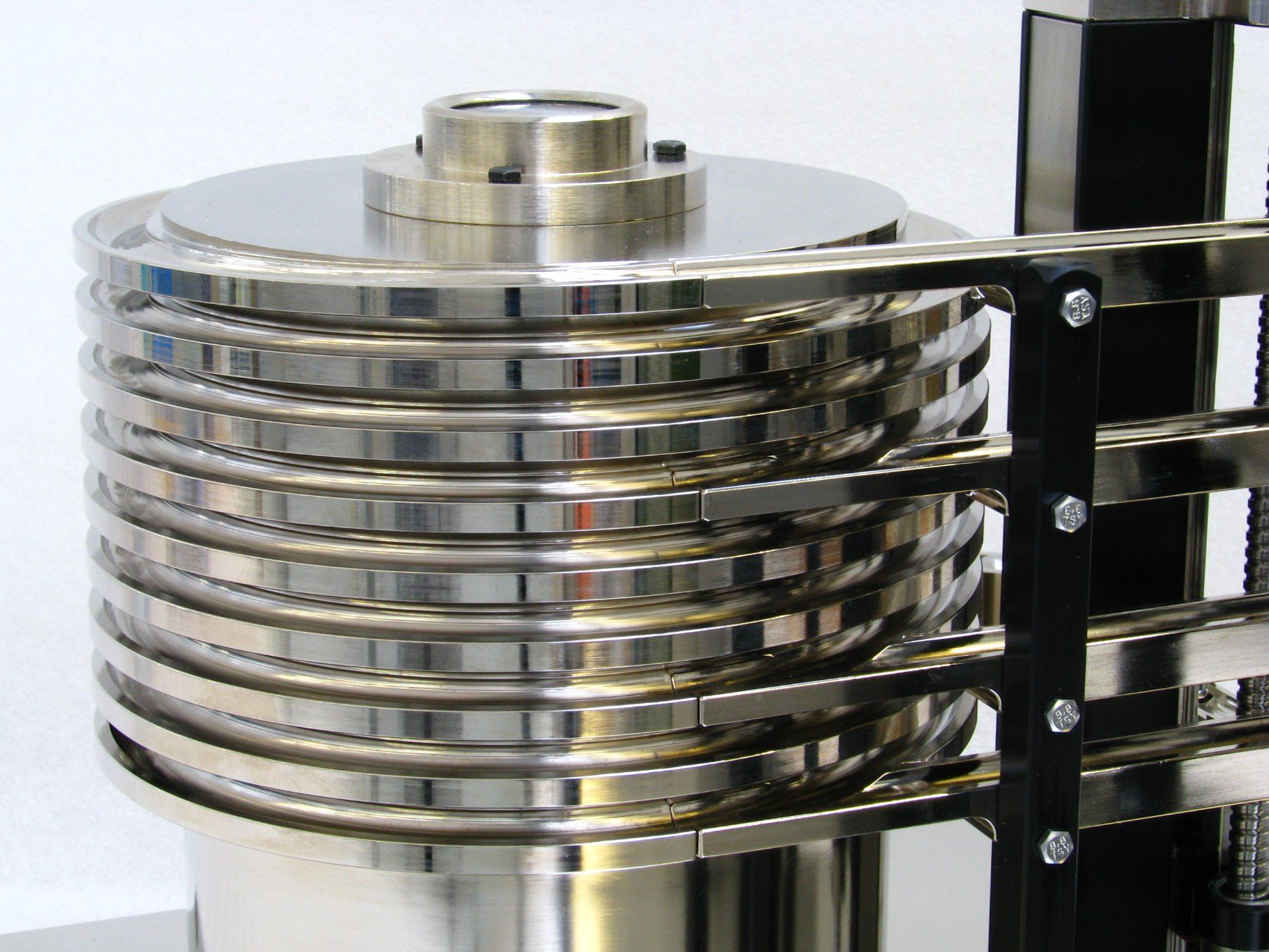 Orologi: Selbstgebaute Kugeluhr – Usato da Wangen b. Olten venduto da Binggeli4 8
