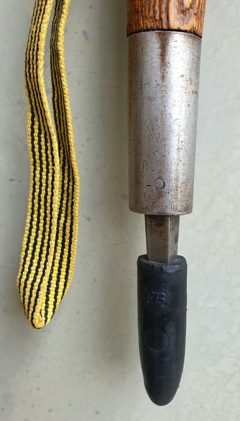 Attrezzatura da arrampicata: Stubai Eispickel Piolet Ice Axe Eishammer Nord Wall Hammers – Usato da Tüscherz-Alfermée venduto da Newpad 7