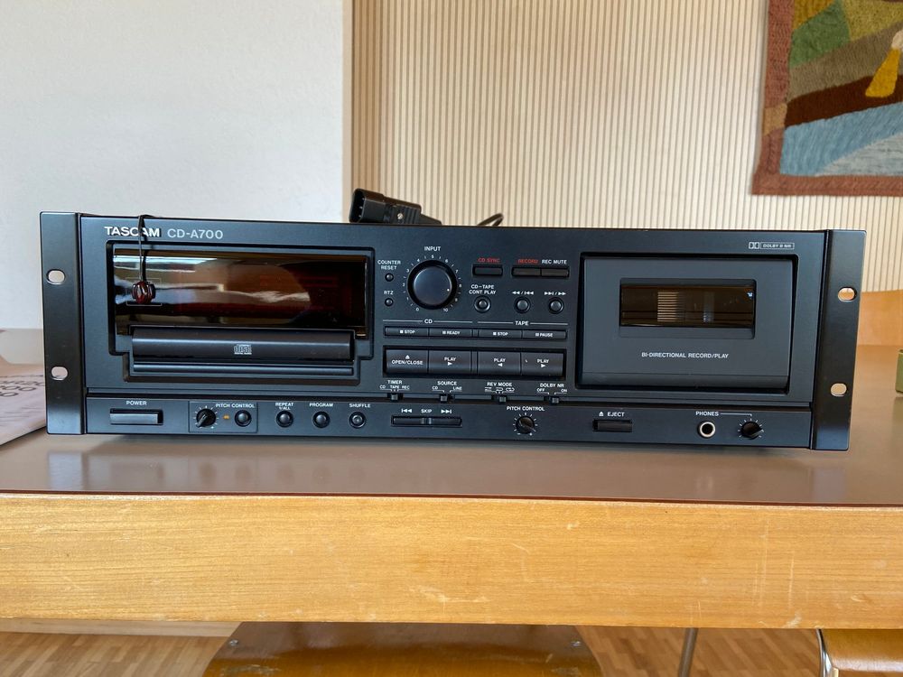 TASCAM CDA700 CD Player mit Kassetten Tape Deck Kaufen auf Ricardo