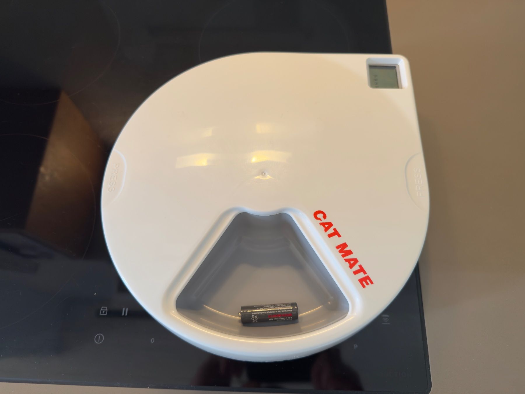 Mangimi: Cat Mate Futterautomat C500 – Usato da Eglisau venduto da SAM240186 1