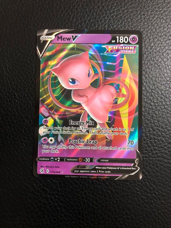 Mew V 113/264 Poing de Fusion - Ultraboost X Épée et Bouclier 8 Poing de Fusion - Coffret de 10 Cartes Pokémon Françaises