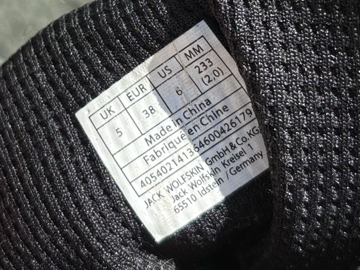 Jack Wolfskin Scarpe per ragazzi: Jack Wolfskin Winterschuhe Grösse 38 – Usato da Winterthur venduto da strawberry14 4
