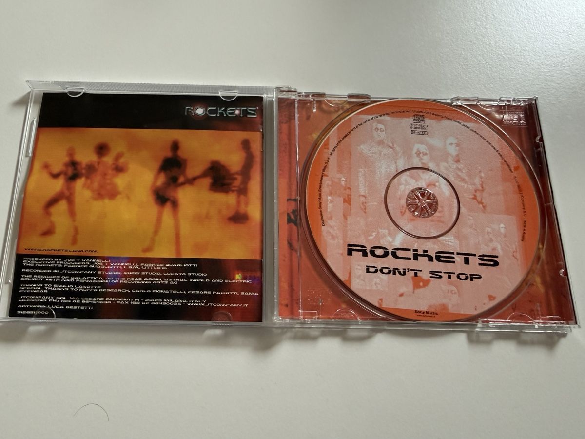 CDs: Rockets Don't Stop CD – Gebraucht aus Oberried Brienz von Chyara 3