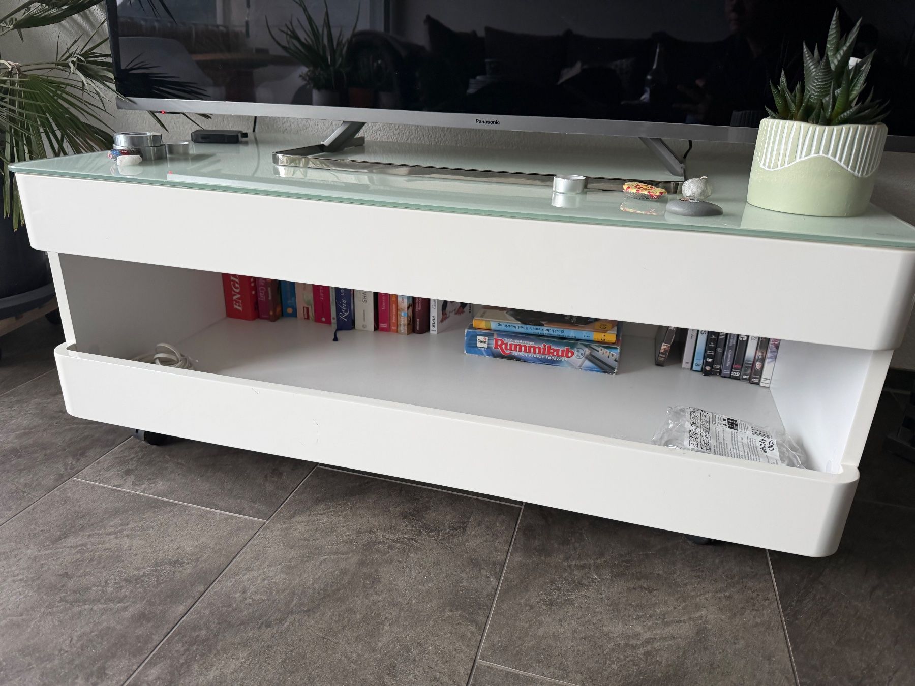 TV Möbel: Tv Tisch – Gebraucht aus Thusis von joy_q2gl 1