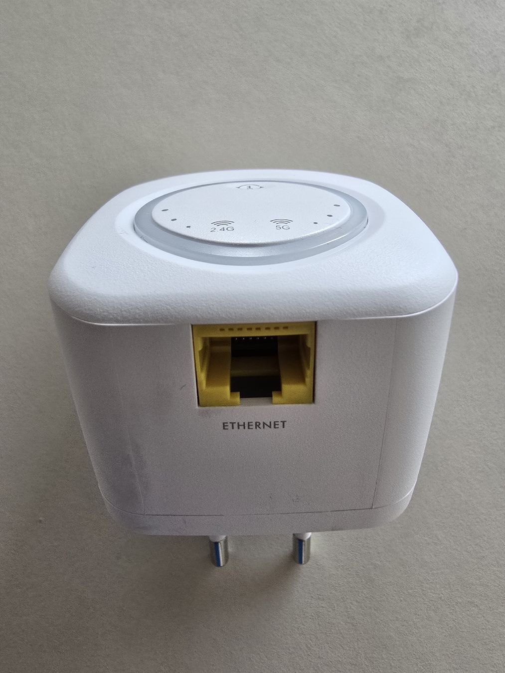 Zyxel WiFi: Zyxel WRE6505 WLAN Repeater – Usato da Schwyz venduto da f-air 1