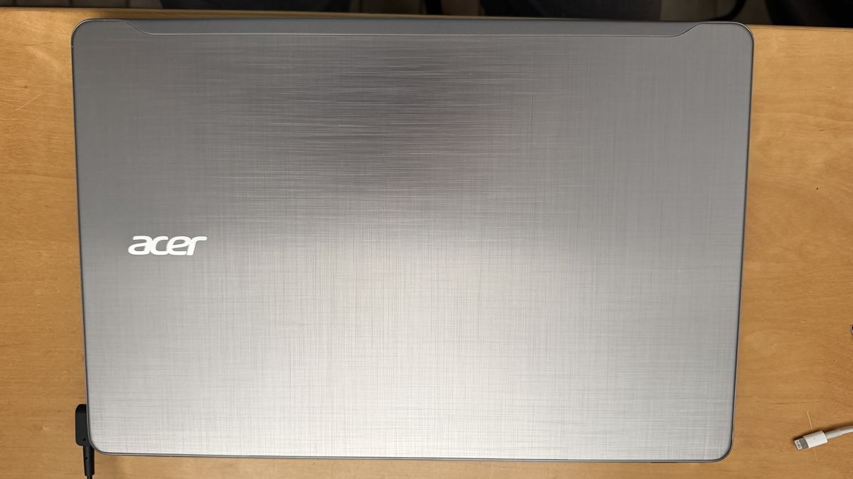 Acer Portables: Acer Aspire F 15 – D'occasion à Oftringen par Siblo 2