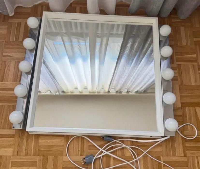Spiegel: Spiegel mit Lichter – Gebraucht aus Glattbrugg von fab_7hkd