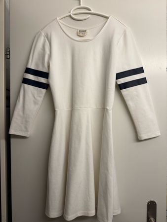 Kleid Who.A.U California weiss / dunkelblau Grösse S