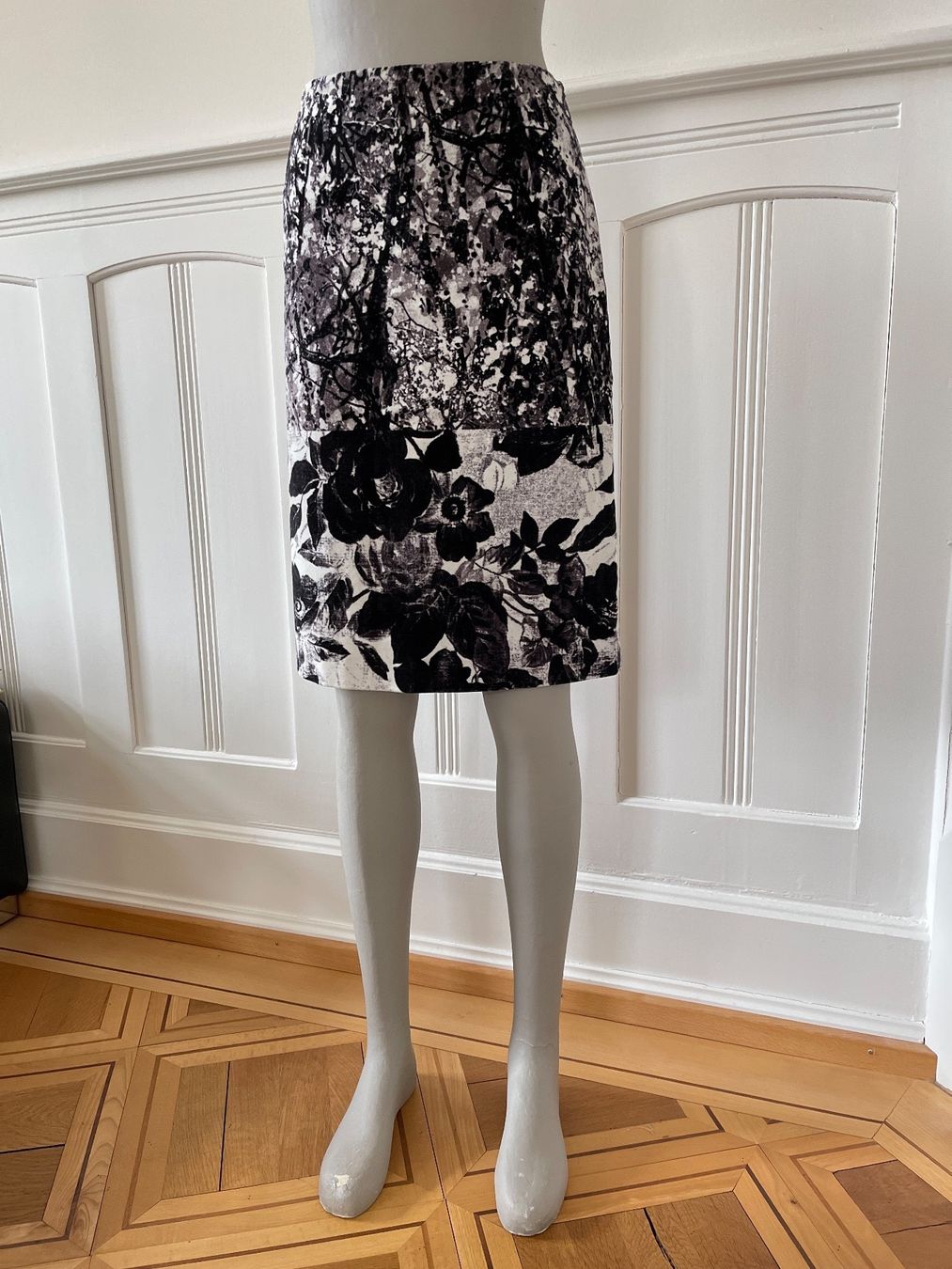 Max Mara Röcke: Samt Jupe von Max Mara gr 38/40 – Gebraucht aus Zürich von Balanca 1