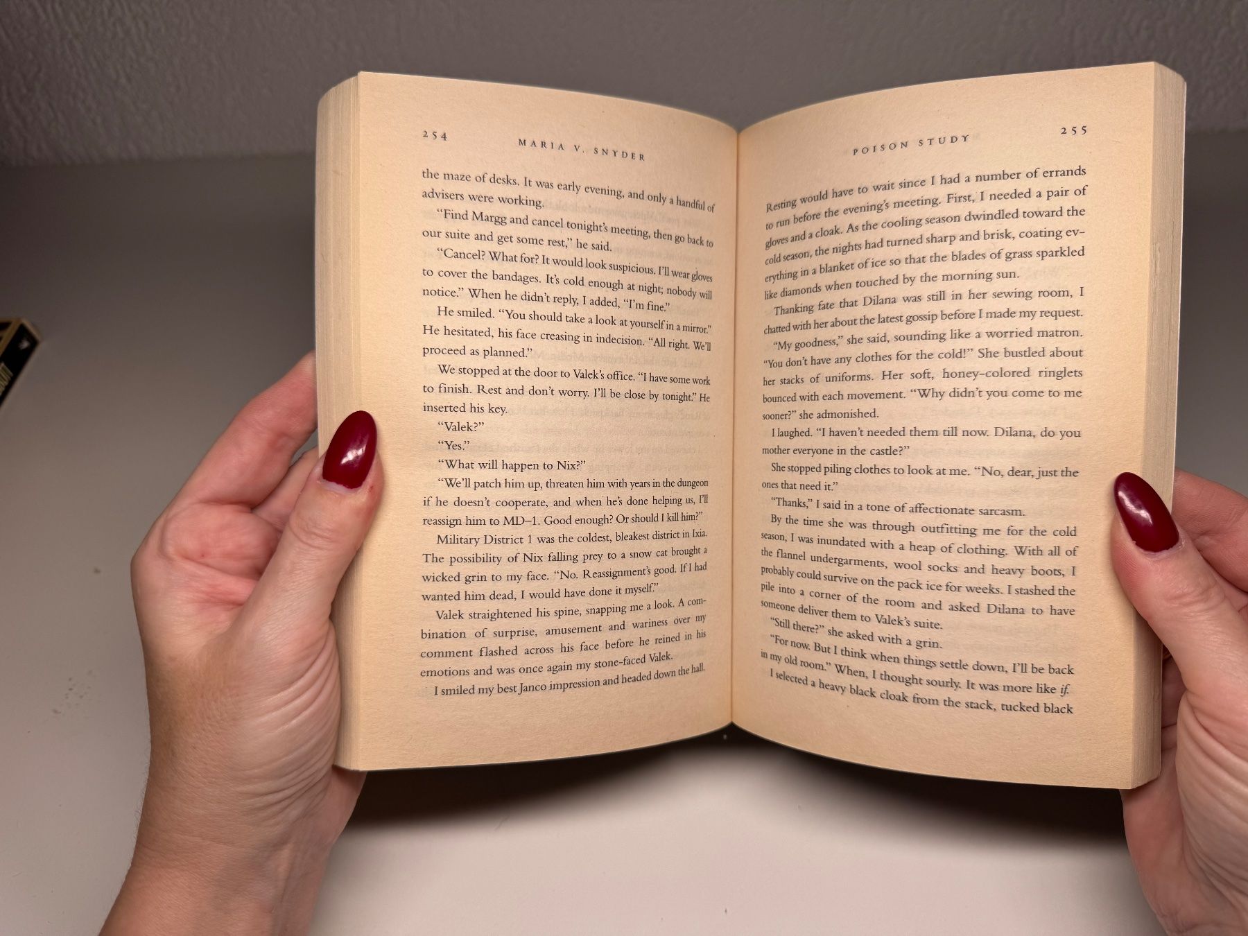 Libri: NOVEL: Maria V. Snyder, Poison Study – Usato da Grosswangen venduto da English_books 7
