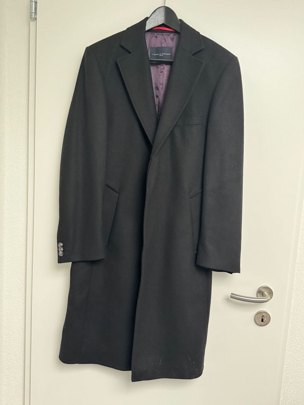 Tommy Hilfiger Mäntel: Tommy Hilfiger Mantel Schwarz 46 – Gebraucht aus Wald ZH von Flight69
