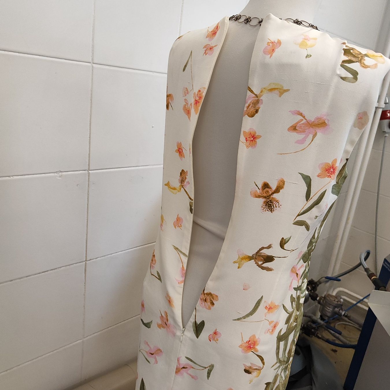 Akris Vestiti: AKRIS Kleid GR 38 Seide – Usato da Langnau am Albis venduto da Judithsebi 9
