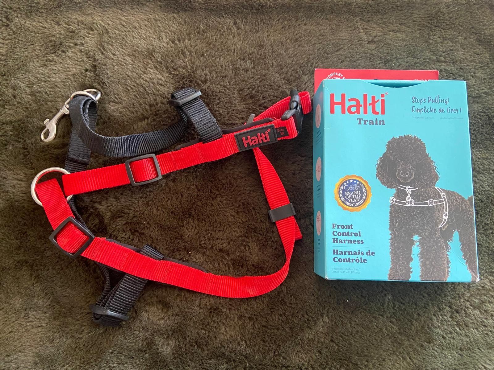 Leine & Halsband: Halti Train Front Control Harness, rot, Grösse M, neuwertig – Neu (gemäss Beschreibung) aus Lohn SH von Winter03