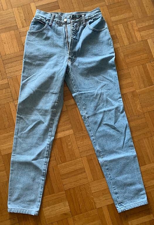 Jeans: Fendi Damen Jeans – Gebraucht aus Bern von Nici2210 1