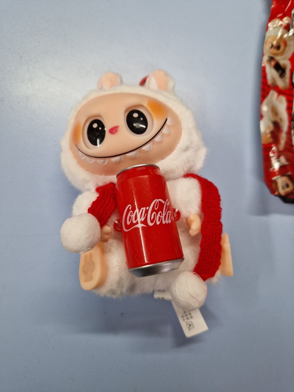 Statuette: Labubu blanc Coca cola NEUF 17 cm – Nuovo e nell'imballaggio originale da St-Imier venduto da goodber 1