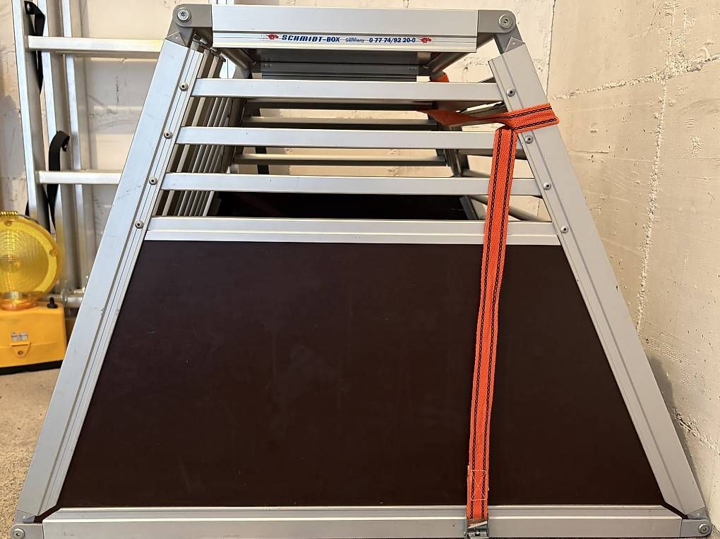 Gabbie, trasporto & Sicurezza: Hundegitter / Transportbox – Usato da Eglisau venduto da Tribal2 2