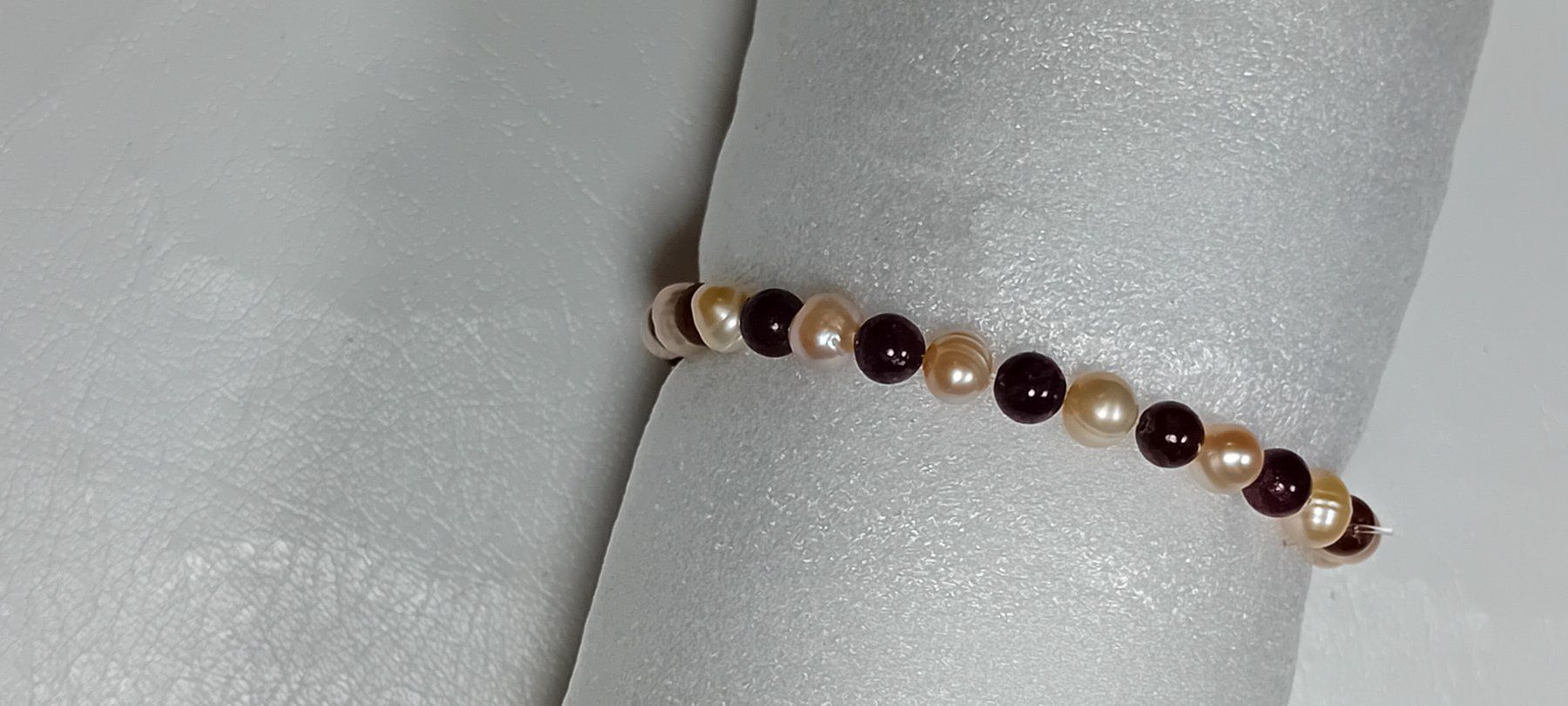 Bracelets: armband süsswasserperlen,,elastisch – Neuf (Voir description) à Basel par bij_5hqd 1