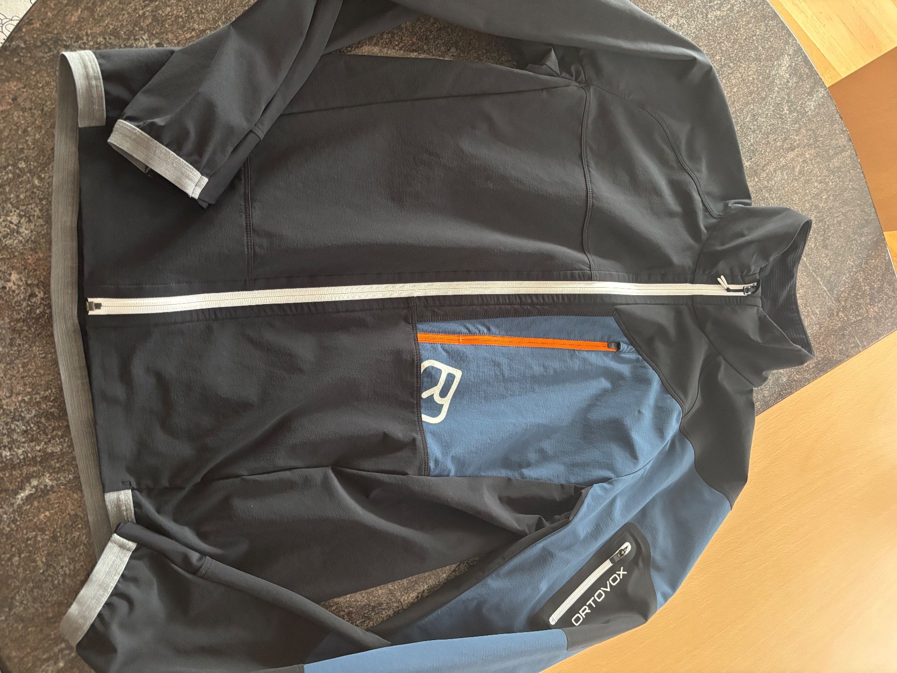Ortovox Giacche: Ortovox Jacke Gr.L – Usato da Hasliberg-Hohfluh venduto da Adbu13