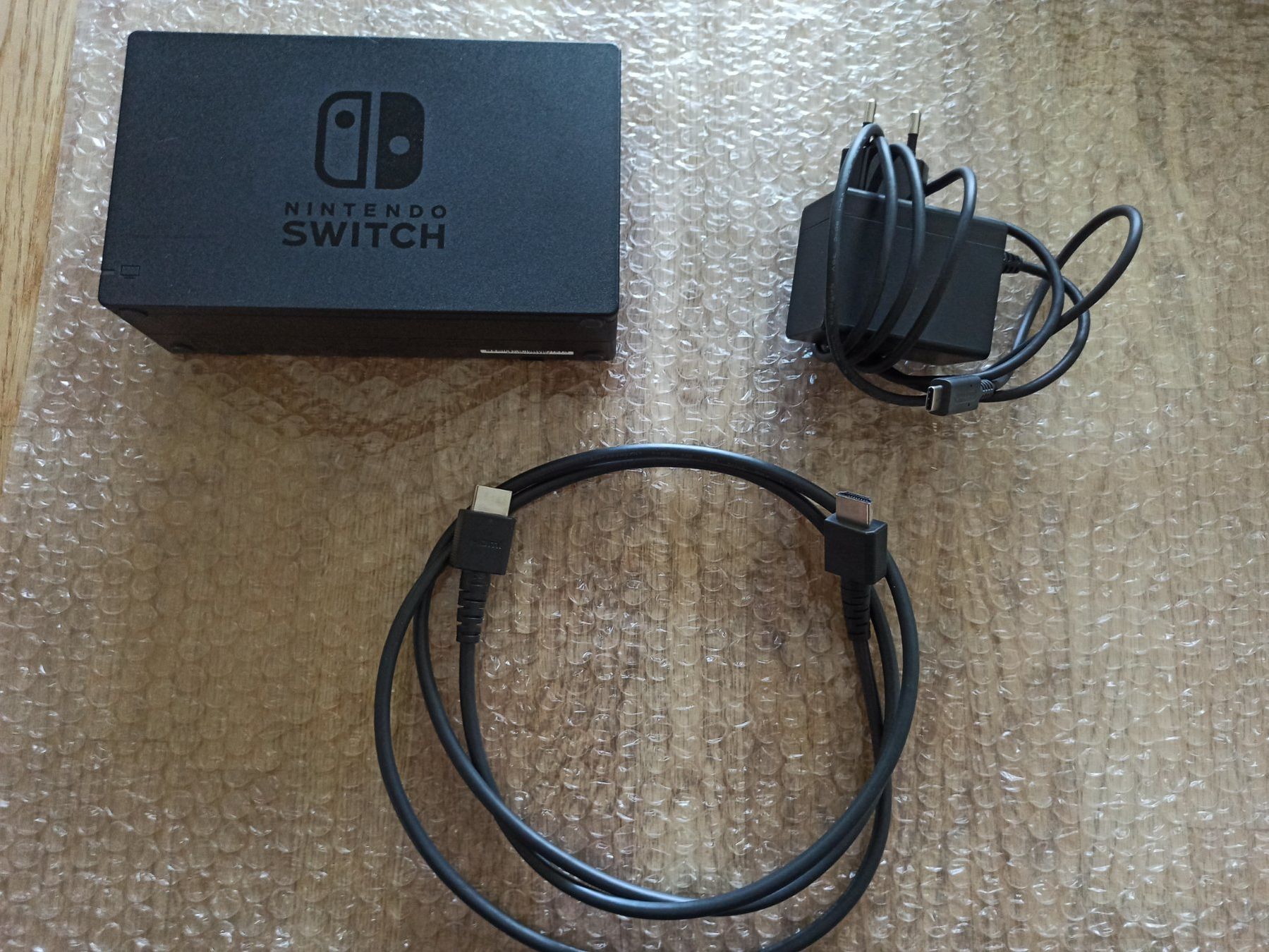 Docking station: Original Nintendo Switch TV-Dockingstation mit Netzteil NSW – Usato da Oberweningen venduto da mar_87mx