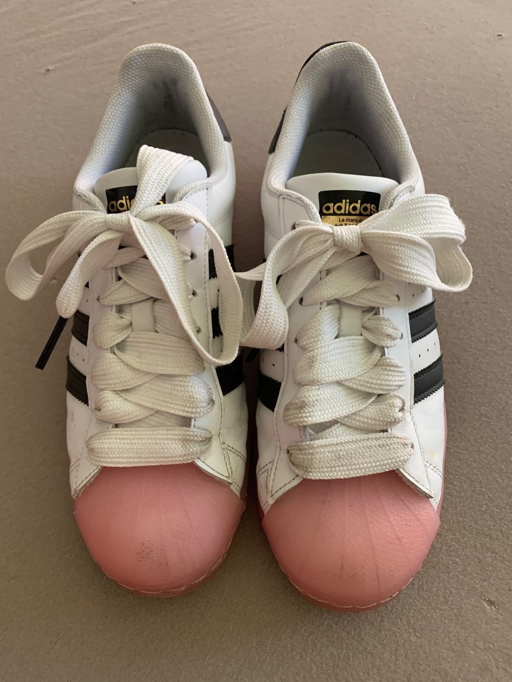 Adidas Scarpe da donna: Adidas Turnschuhe Gr. 40 2/3 – Usato da Wädenswil venduto da Giez33 1