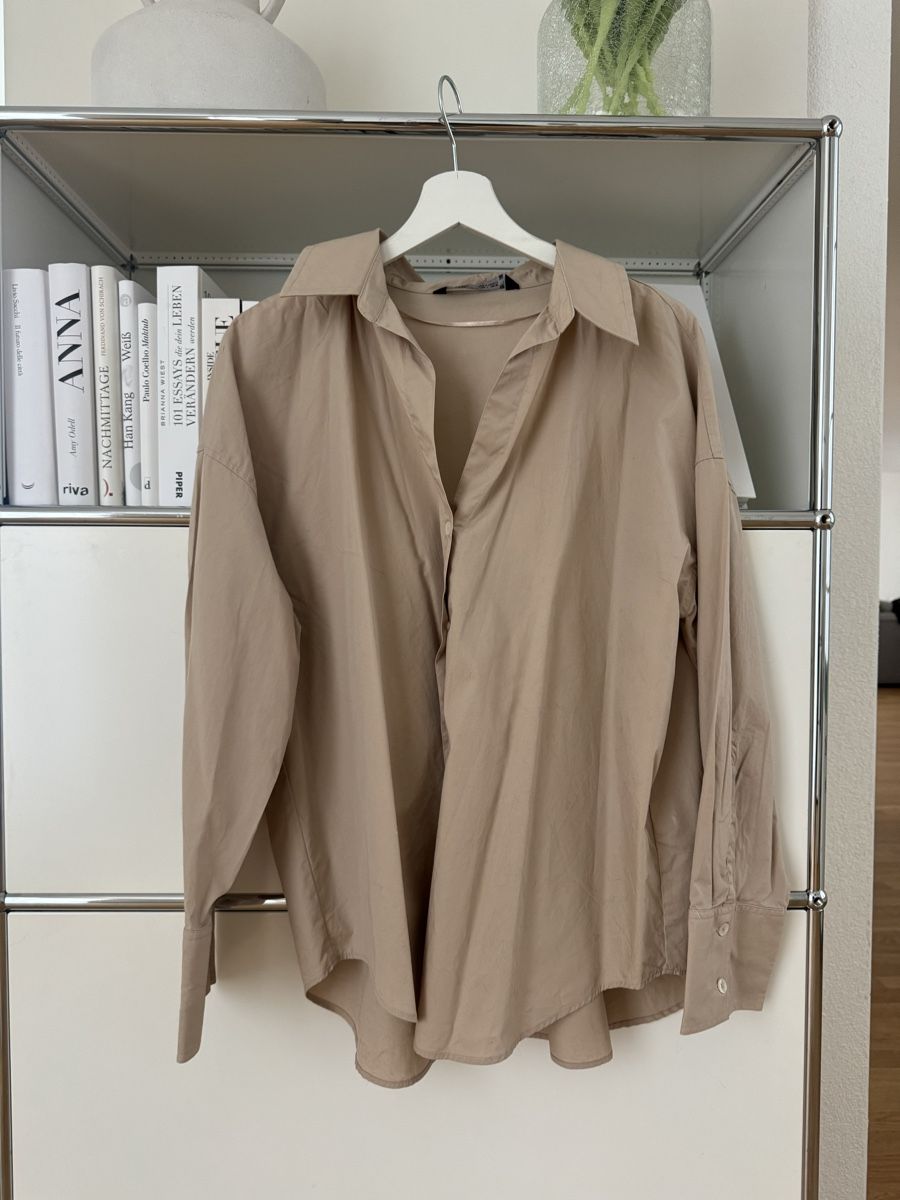 Zara Blusen: Zara Oversized Bluse, Beige, Grösse L - Neu – Neu (gemäss Beschreibung) aus Zürich von Lela_