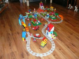 Tolle " Lego Duplo Eisenbahnanlage "