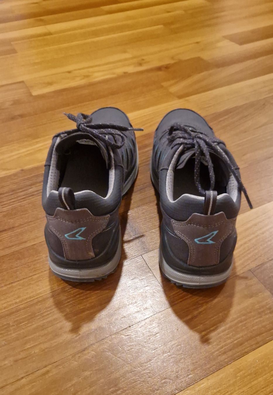 Chaussures femmes: Trekkingschuh LOWA – D'occasion à Winterthur par Princess013 2