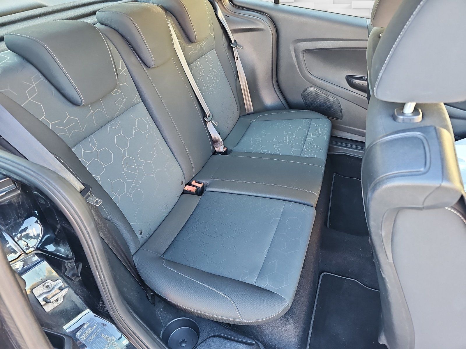 Ford Automobili: FORD B-Max 1.0i EcoB 100 Ambiente – Usato da Conthey venduto da garagedunord 9