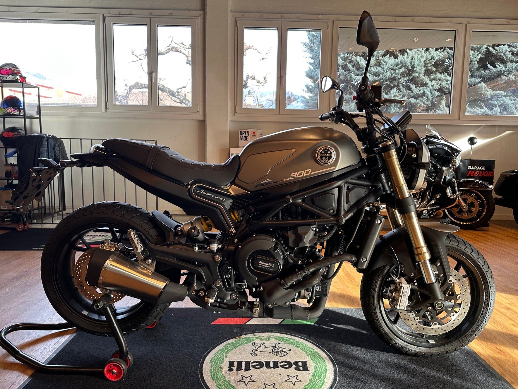 Benelli Strada: BENELLI Leoncino 800 (35kW) – Nuovo e nell'imballaggio originale da Giubiasco venduto da GarageNovantasette 2