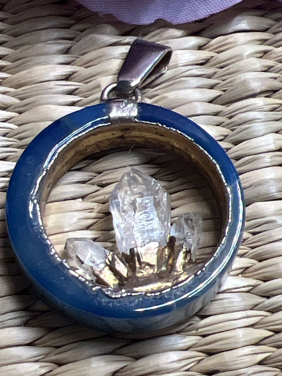 Ciondoli: Handgefertigter Anhänger mit Bergkristall  – Usato da Seon venduto da Sunny-Schmuck78 1