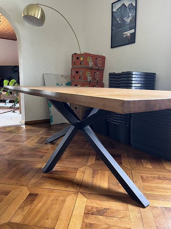 Conforama Tische: Table bois – Gebraucht aus Cologny von ani_5npg 2