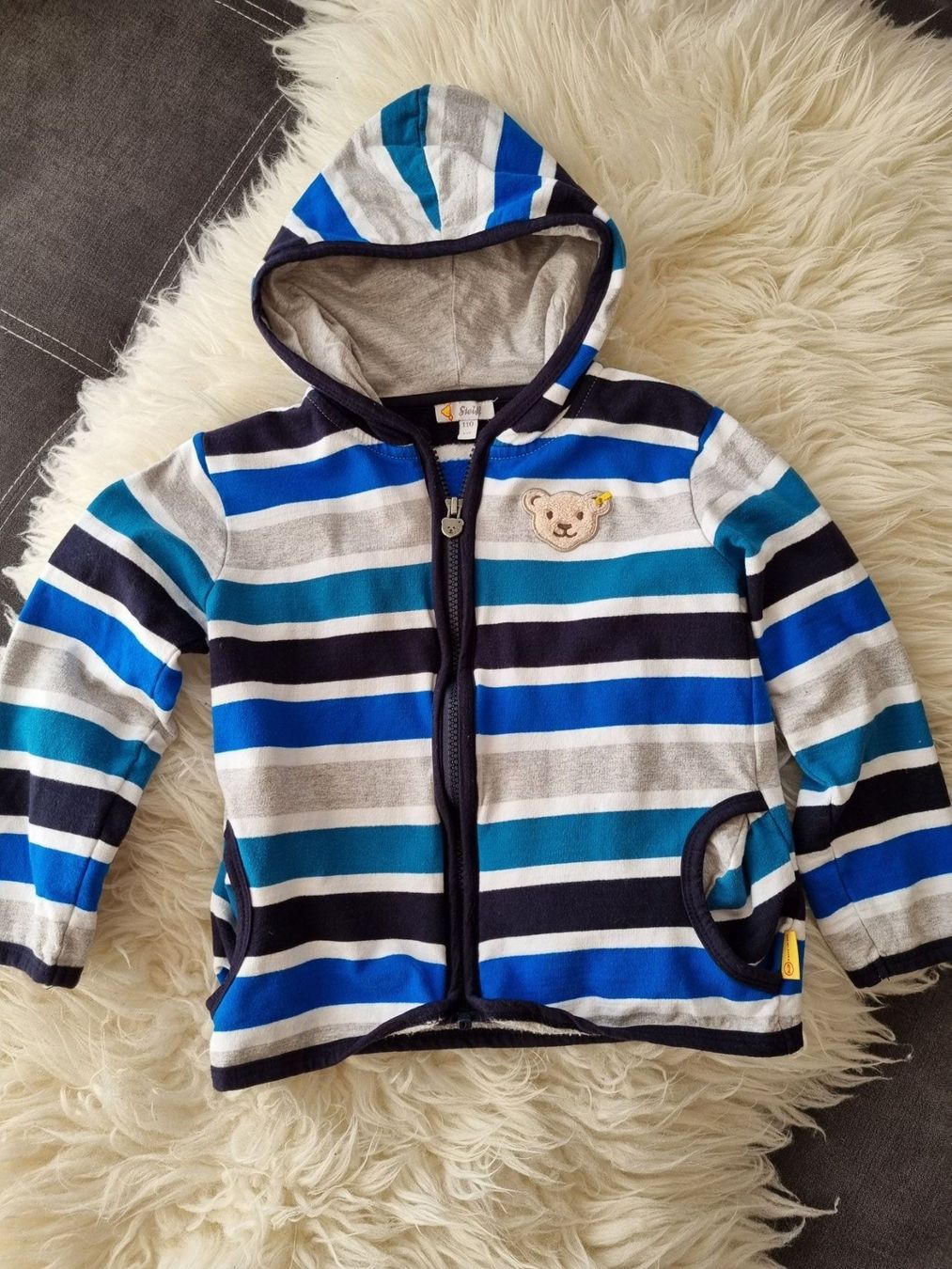 Maglioni & Felpe: Sweatshirtjäggli – Usato da Zollikofen venduto da samantha308