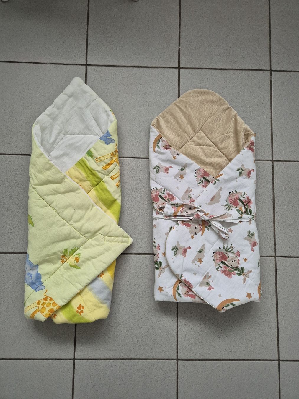 Decken: 2x Baby Einschlagdecke – Gebraucht aus Fislisbach von kio_x9dg