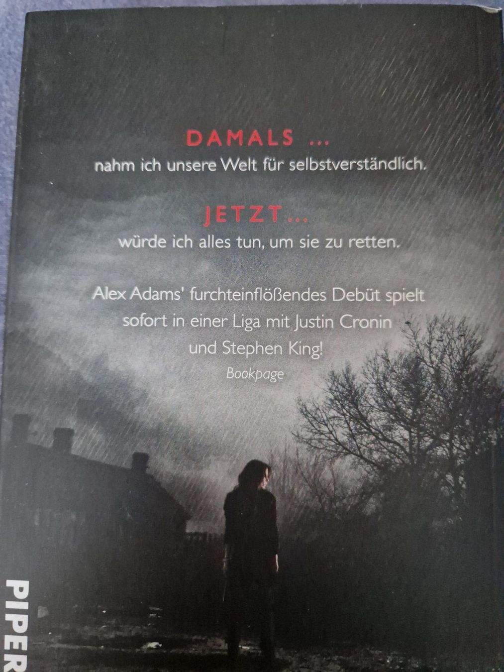 Libri: Alex Adams "White Horse" – Usato da Neuhausen am Rheinfall venduto da Alchimista 1