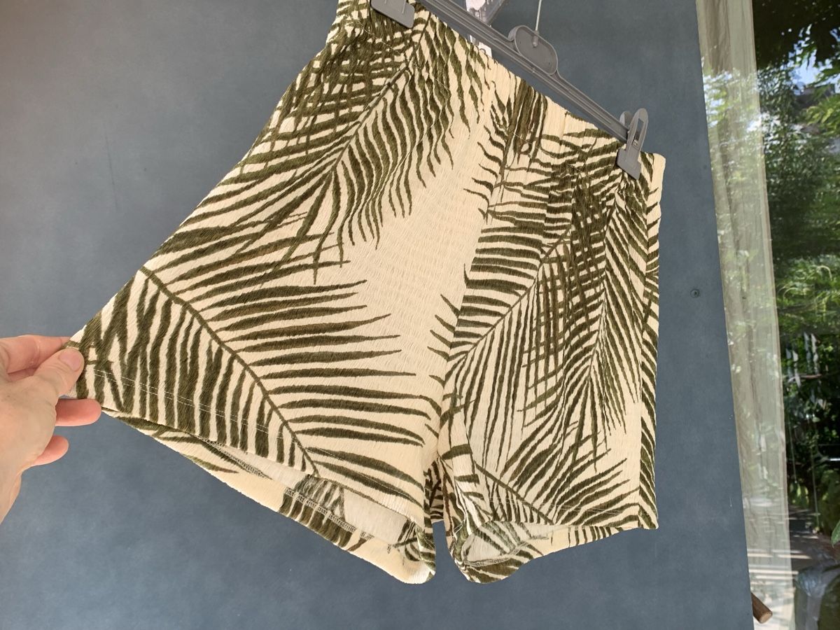 Jupes: Sommer Hose, Neuwertig, Gr.L – D'occasion à Uster par Flummi