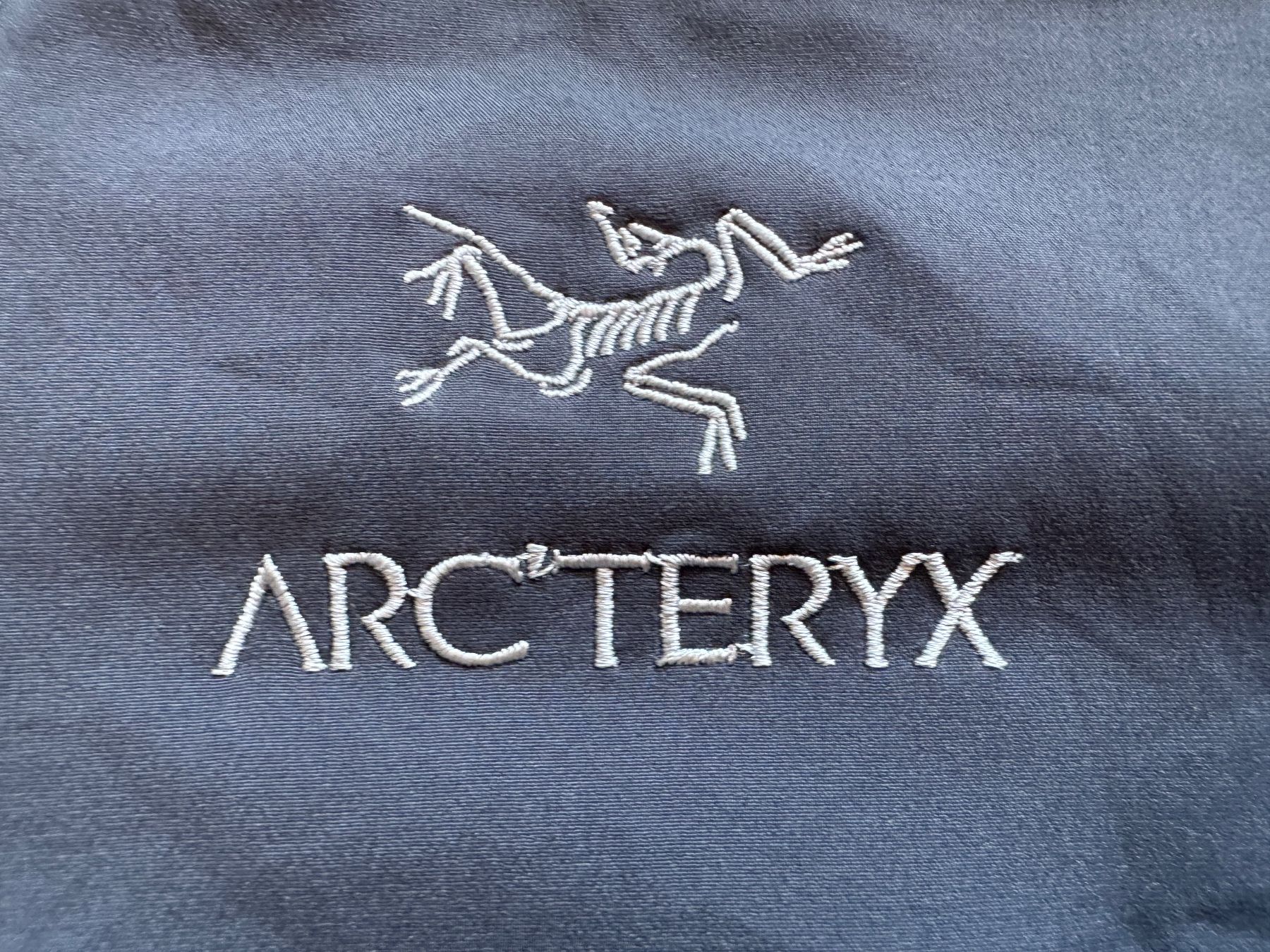 Arcteryx Giacche: Arc'teryx Venta AR Jacket windstopper MEN M from 2013 – Usato da Neuchâtel venduto da _Easy_to_Find_ 1