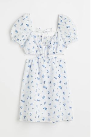 Sommerliches Blumenkleid mit Auschnitte