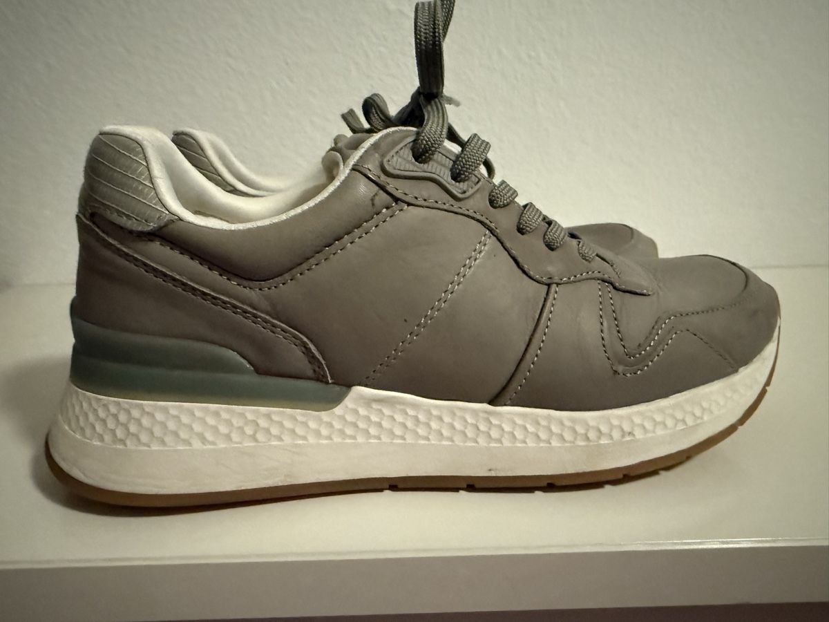 Tamaris Damenschuhe: Tamaris Sneaker – Neu (gemäss Beschreibung) aus Abtwil SG von Fcbayern1992