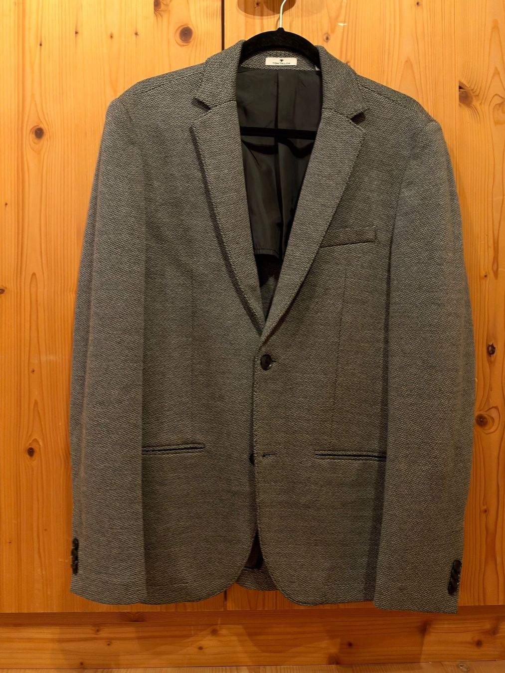 Completi, tute sportive e funzionali: Tom Tailor Blazer grau, Grösse 36, einmal getragen – Usato da Grabs venduto da tis_wr6j