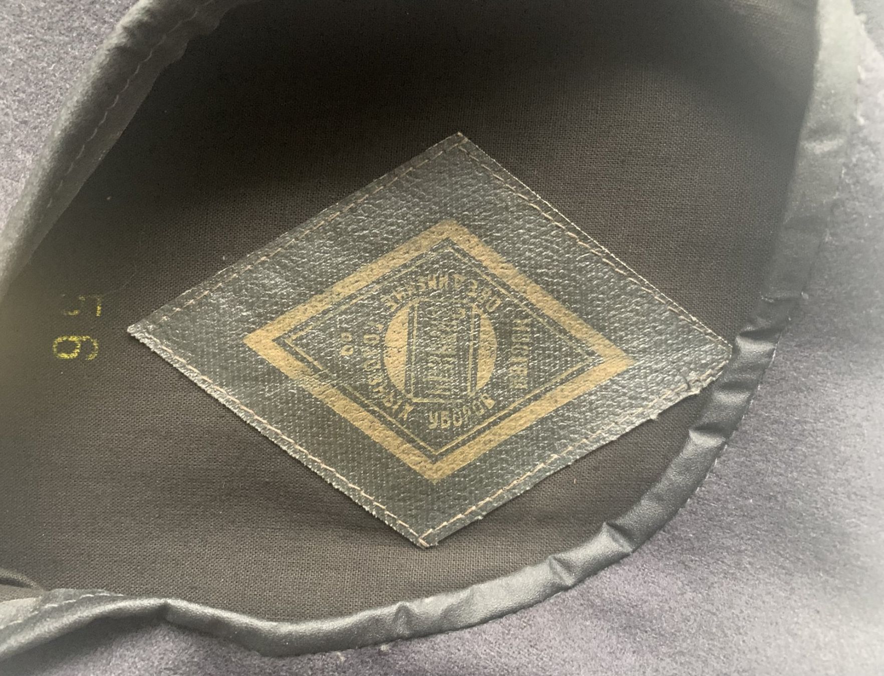 Uniformi: Uniform-Béret Polizei / Miliz UdSSR – Usato da Volketswil venduto da zwitsch33 2